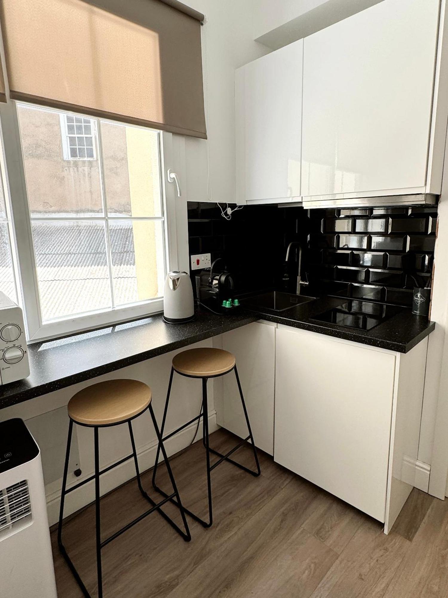 Stylish City Centre Studio - Grand Central House 直布罗陀 外观 照片