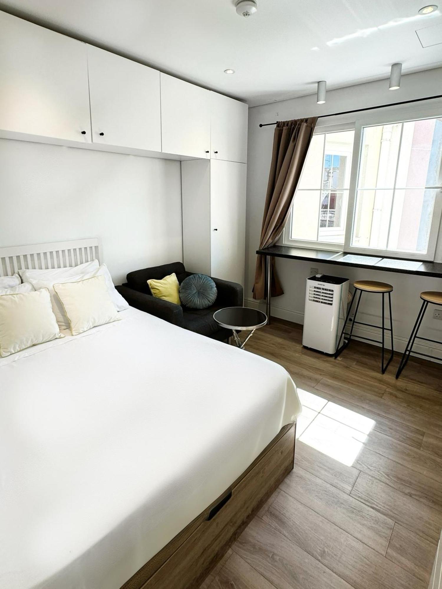 Stylish City Centre Studio - Grand Central House 直布罗陀 外观 照片